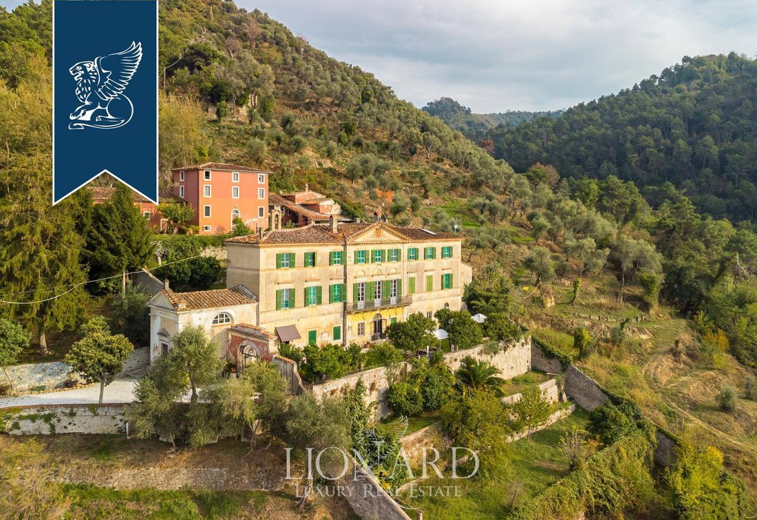 Villa in Camaiore, Tuscany, Italy 1 - 15561172