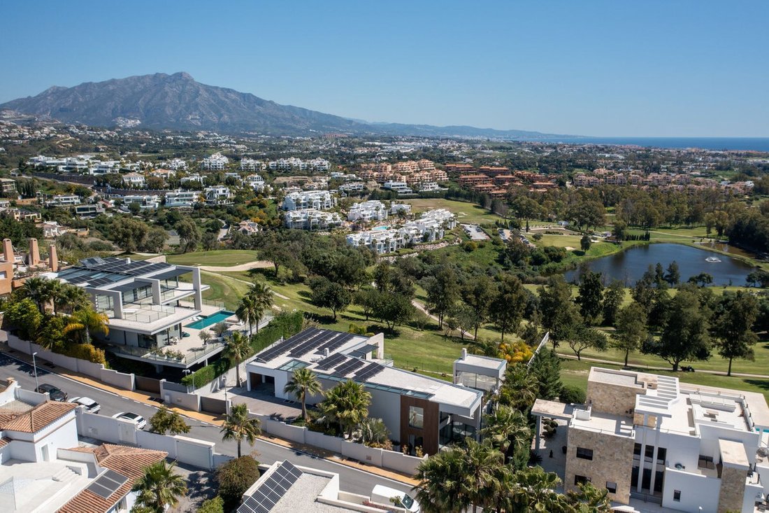 Villa in Benahavis, Andalusia, Spain 2 - 15557508