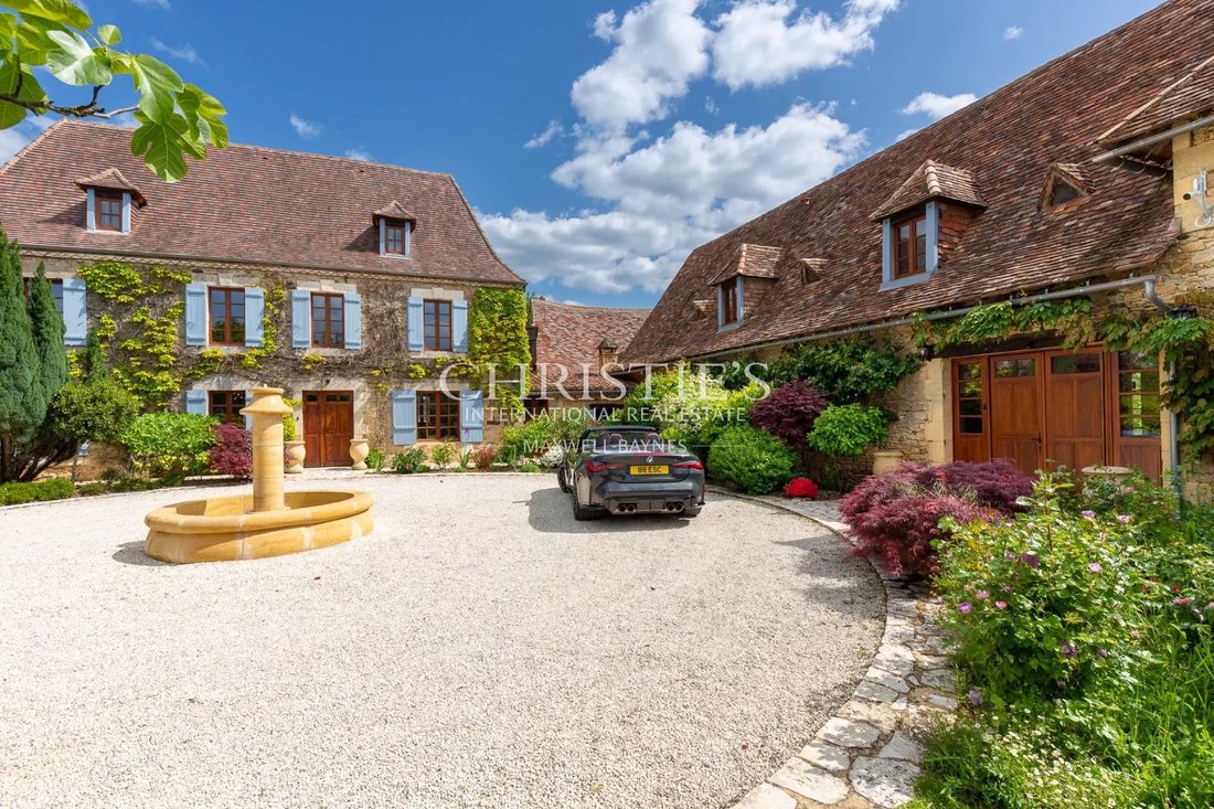 Estate in Urval, Nouvelle-Aquitaine, France 2 - 15094773