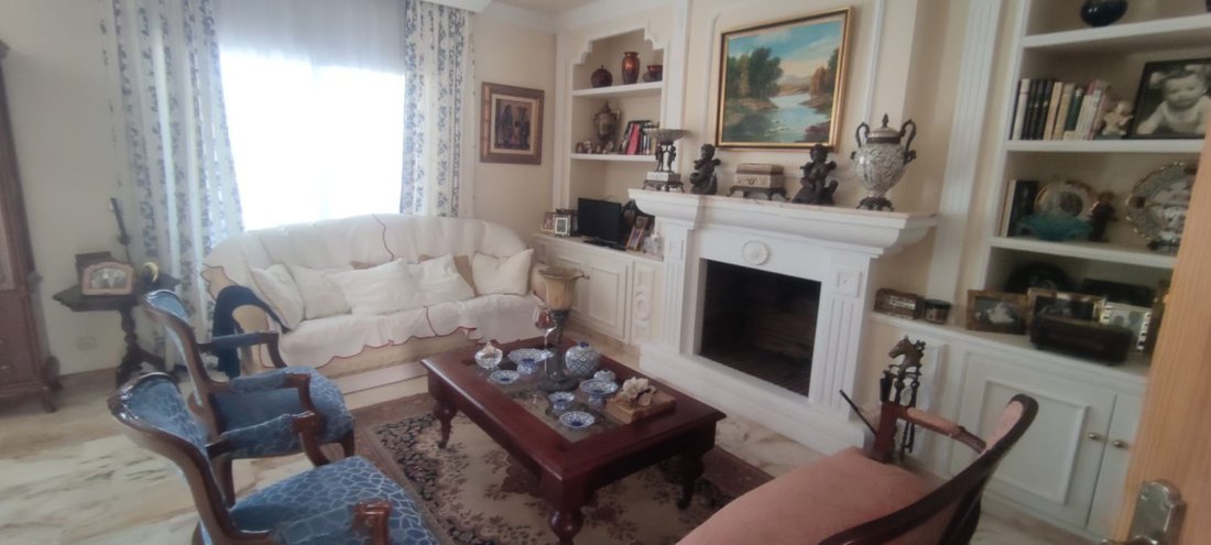 Chalet in Marbella, Andalusia, Spain 1 - 15556596