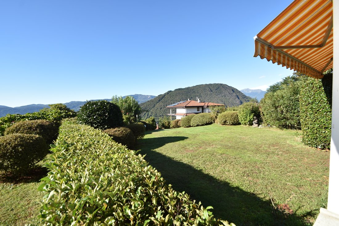 Townhouse in Verbania, Piedmont, Italy 5 - 15556149