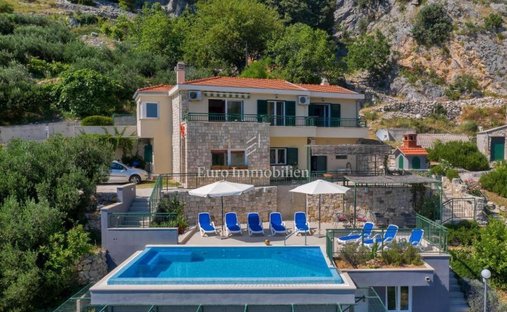 House in Makarska, Split-Dalmatia County, Croatia 1