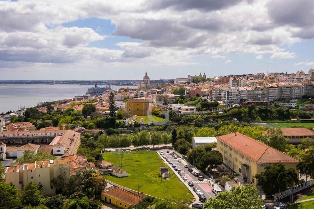 Apartment in Penha de Franca, Lisbon, Portugal 2 - 15559594