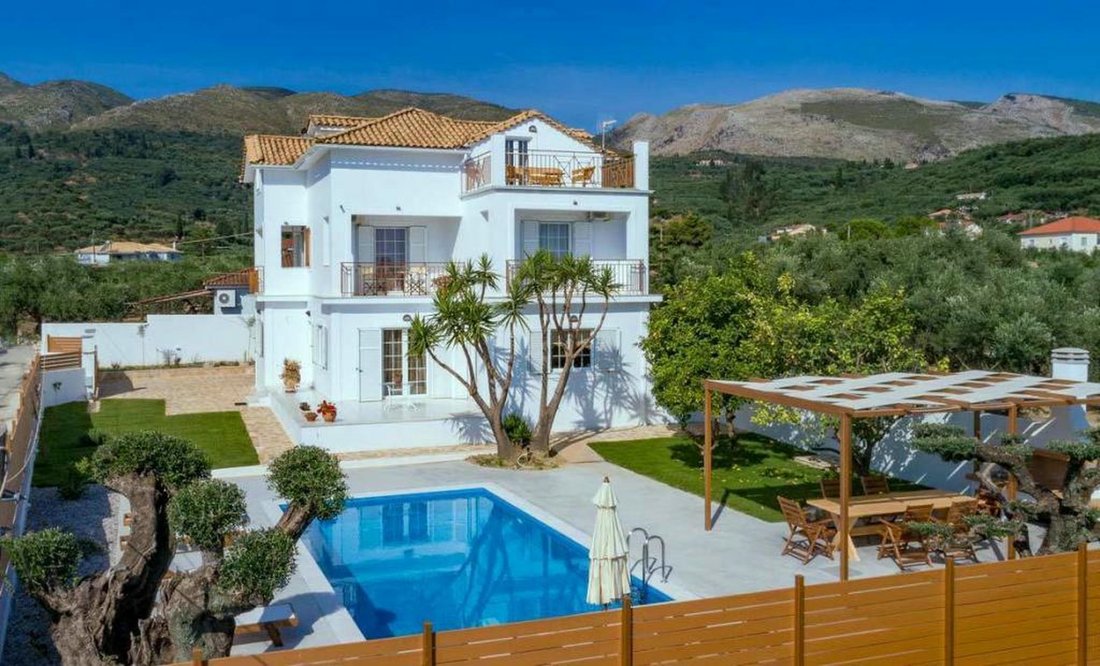 Villa in Municipal Commune of Zakynthos, Peloponnese, Western Greece and the Ionian, Greece 2 - 15558713