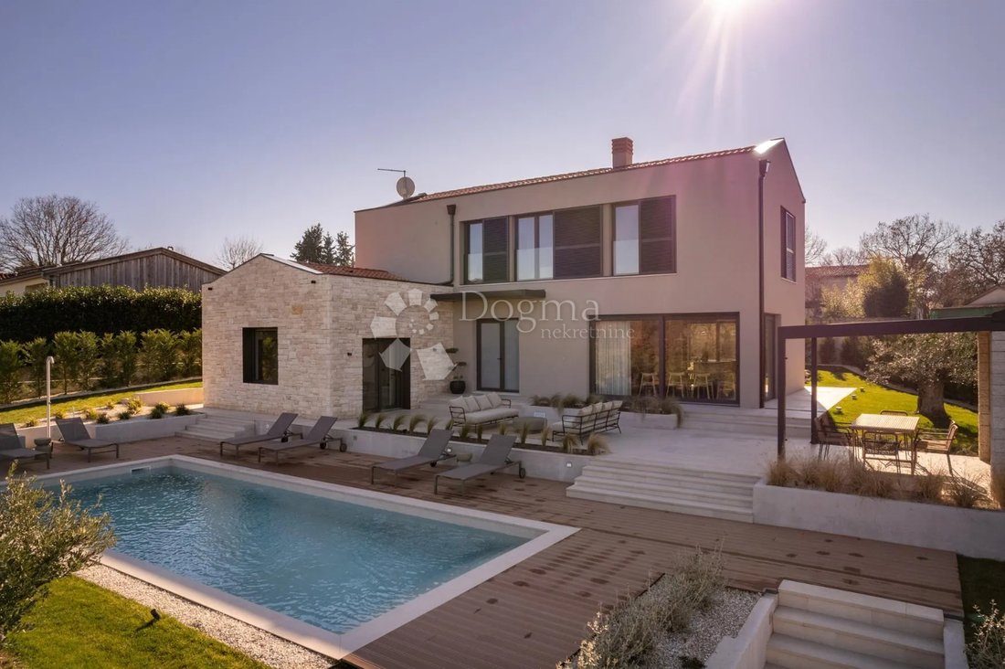 House in Vrsar, Istria County, Croatia 1 - 14648399