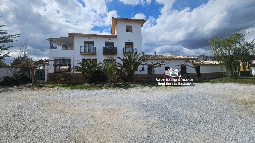 Casa di campagna a Pozo Alcón, Andalusia, Spagna 1 - 15557045