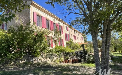 Estate in Brue-Auriac, Provence-Alpes-Côte d'Azur, France 1