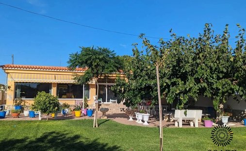 Chalet in Benicarlo, Valencian Community, Spain 1