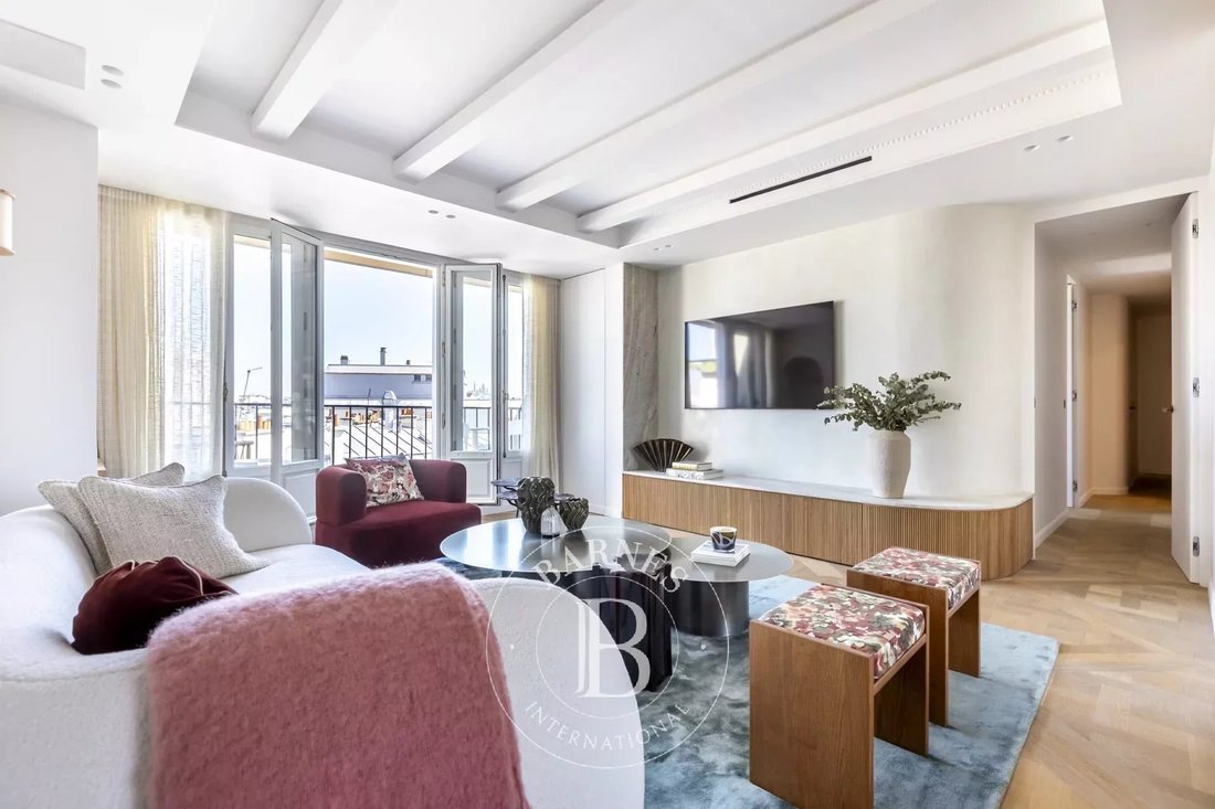 Apartment in Elysées-Madeleine, Paris 8e Arrondissement, Paris 3 - 15558665