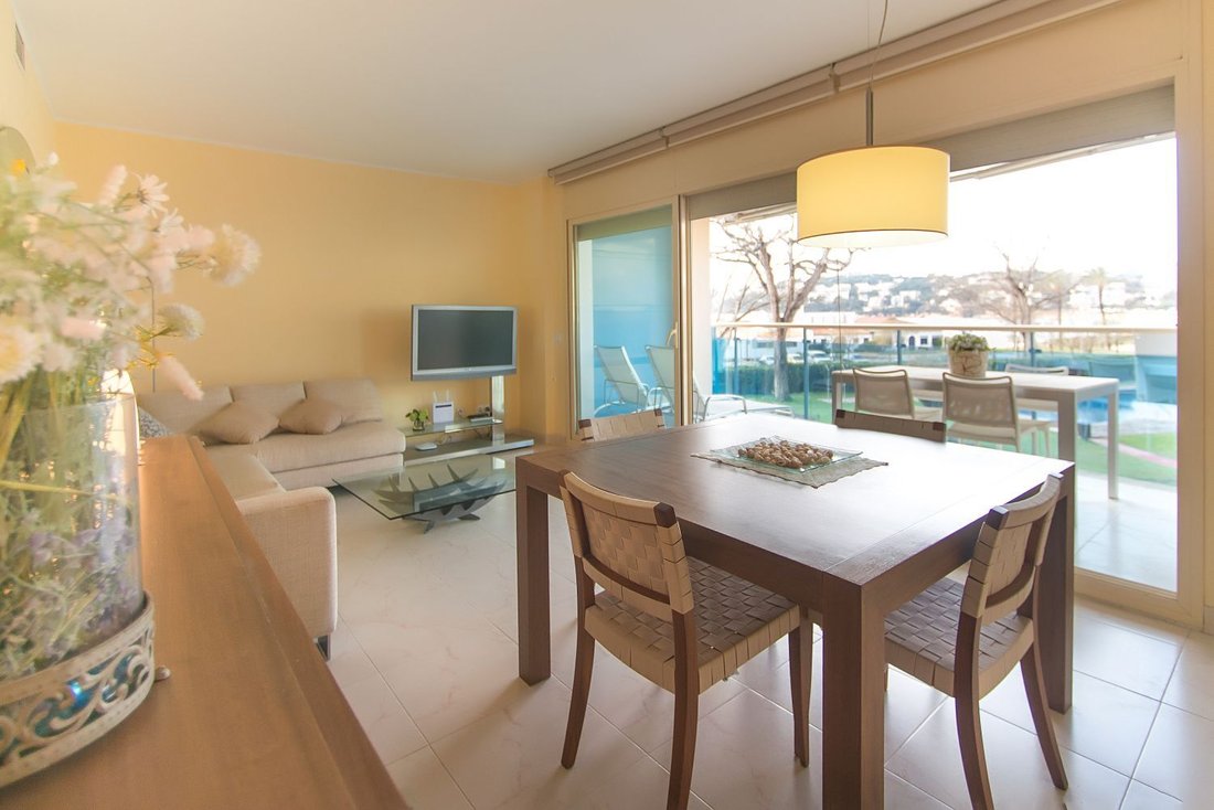 Apartment in s'Agaro, Platja d'Aro, Catalonia 2 - 15556725
