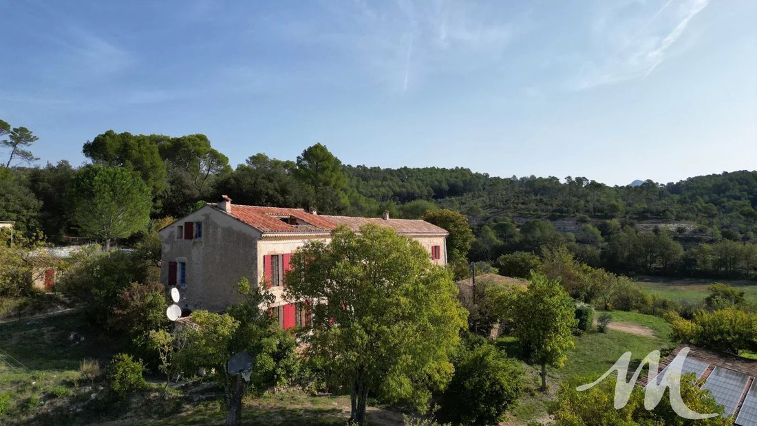 Estate in Brue-Auriac, Provence-Alpes-Côte d'Azur, France 4 - 15555578