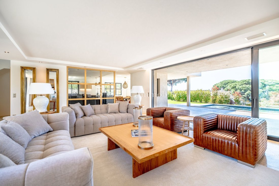 Villa in Ville-Les Saquedes-Le Bouillonnet, Sainte-Maxime, France 3 - 12628088