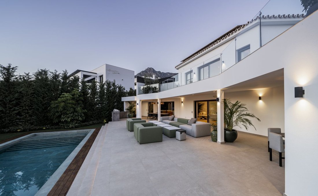 Villa in Marbella, Andalusia, Spain 4 - 15556587