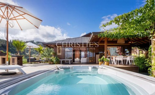 House in Puna'auia, Windward Islands, French Polynesia 1