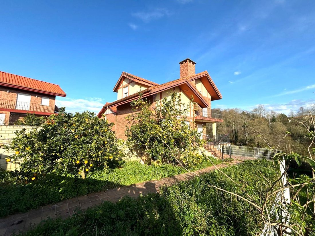 House in Hazas de Cesto, Cantabria, Spain 2 - 15557165
