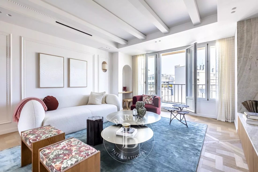Apartment in Elysées-Madeleine, Paris 8e Arrondissement, Paris 5 - 15558665