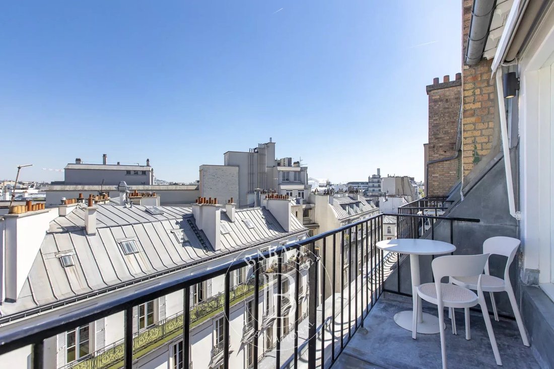 Apartment in Elysées-Madeleine, Paris 8e Arrondissement, Paris 4 - 15558665