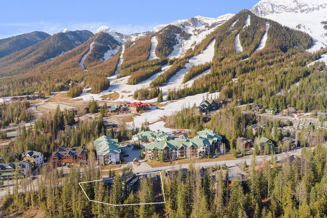 House in Fernie, British Columbia, Canada 5 - 15559702