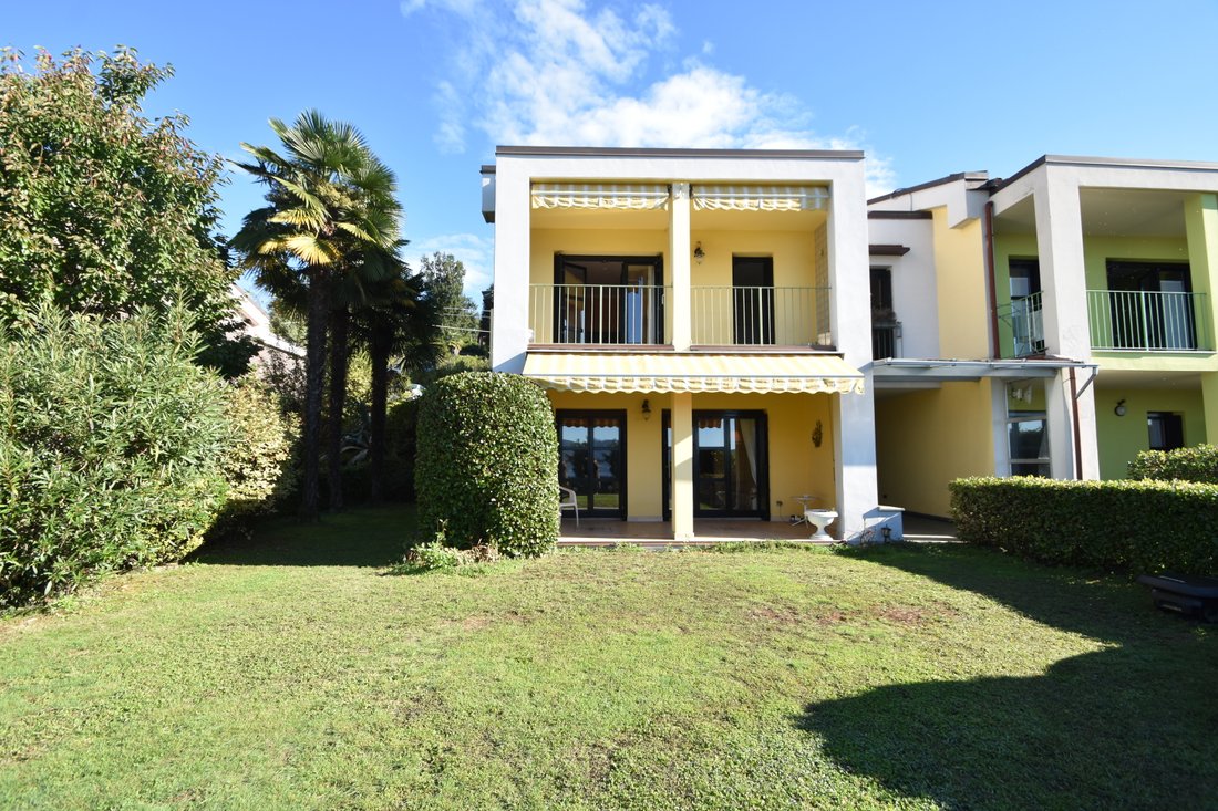 Townhouse in Verbania, Piedmont, Italy 1 - 15556149