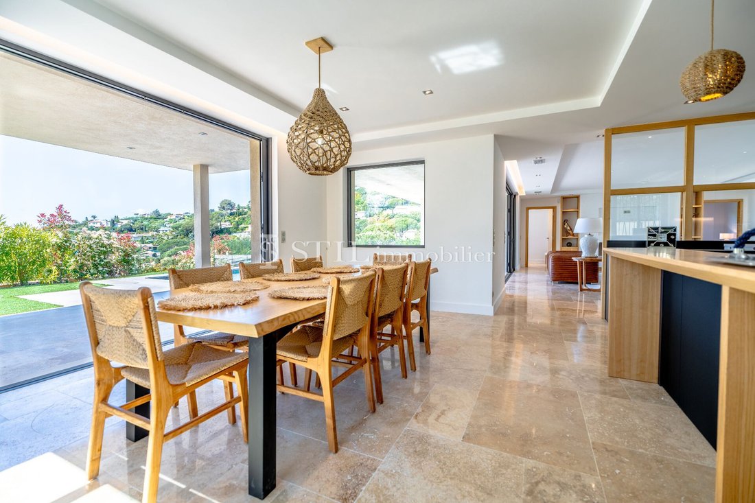 Villa in Ville-Les Saquedes-Le Bouillonnet, Sainte-Maxime, France 5 - 12628088