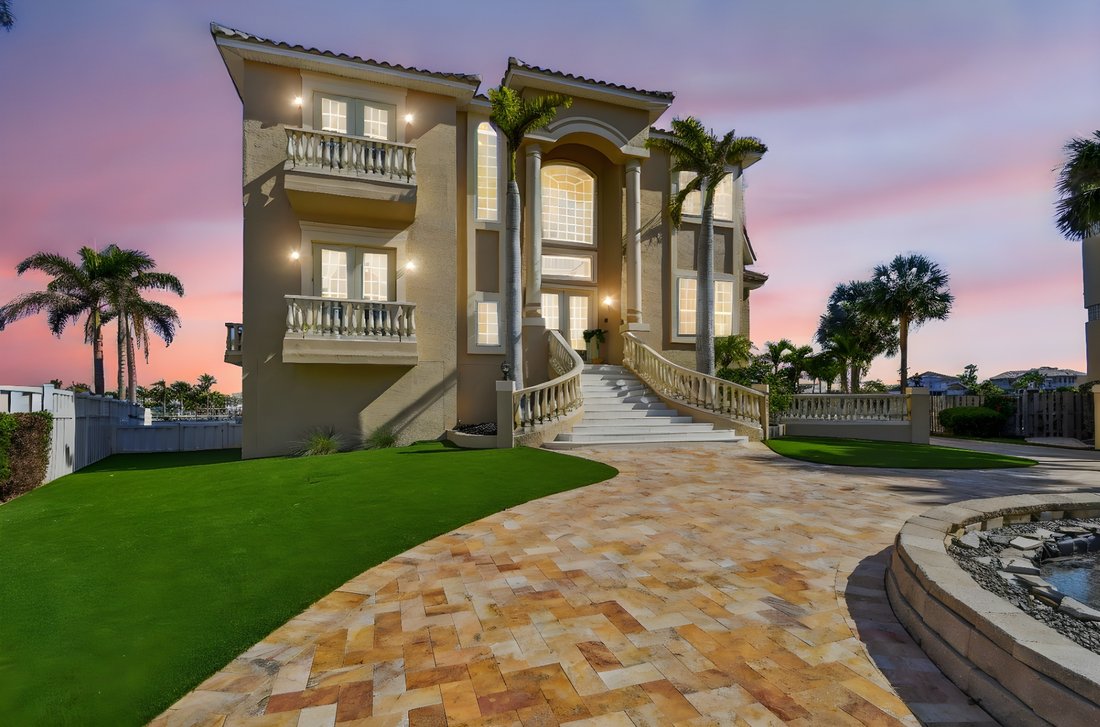 House in St. Petersburg, Florida, United States 1 - 15560268
