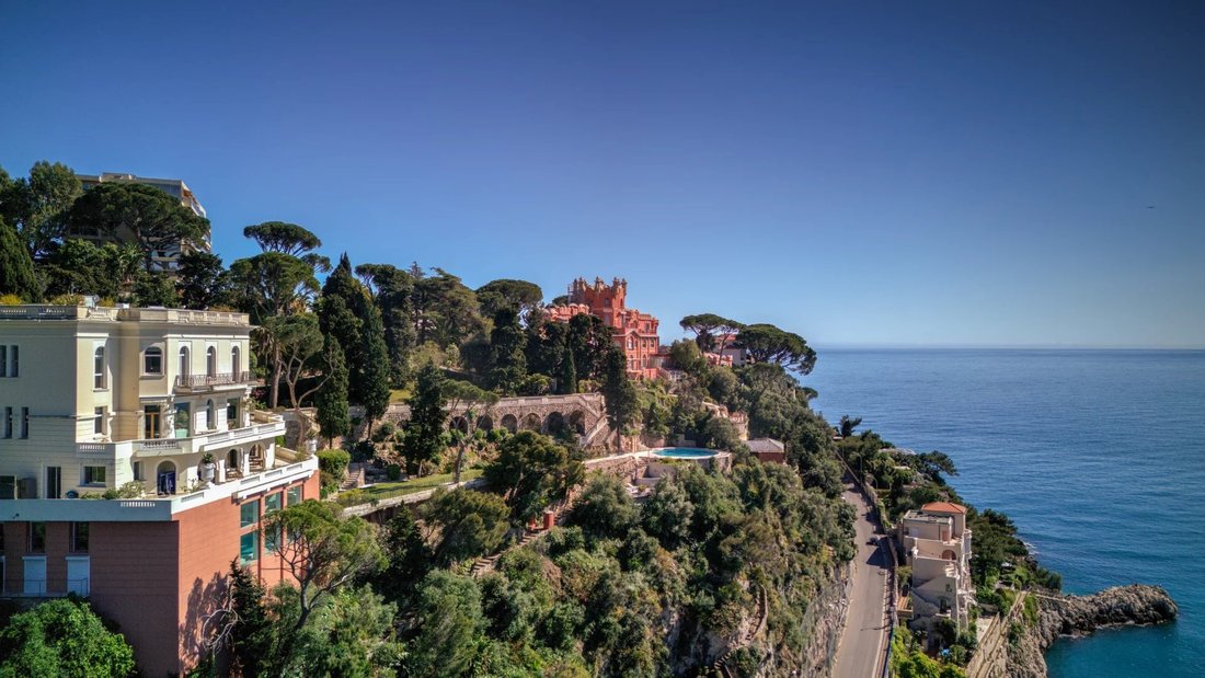 Villa in Mont Boron, Nice, Provence-Alpes-Côte d'Azur 2 - 15562923