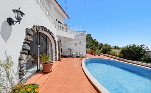 House in Santa Cruz, Madeira, Portugal 1