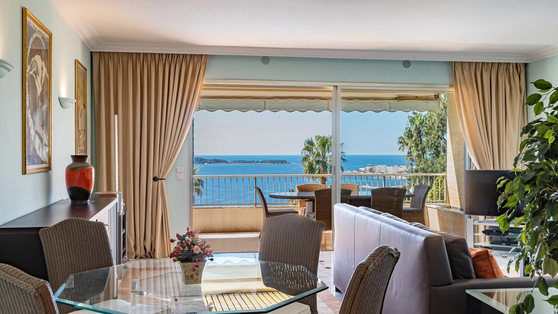Apartment in La Californie, Cannes, France 3 - 15562737