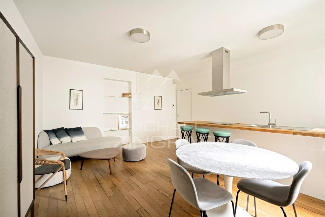 Apartment in Gros Caillou, Paris 7e Arrondissement, Paris 3 - 15562839