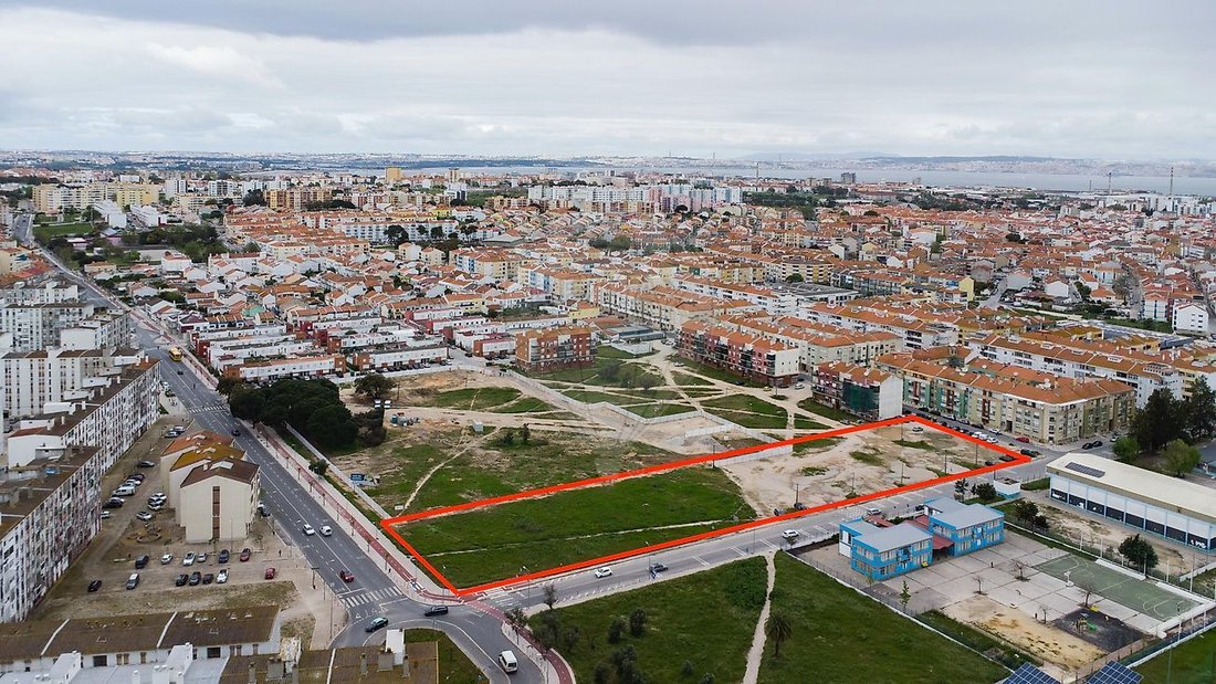 Land in Baixa da Banheira, Setubal, Portugal 1 - 15541062