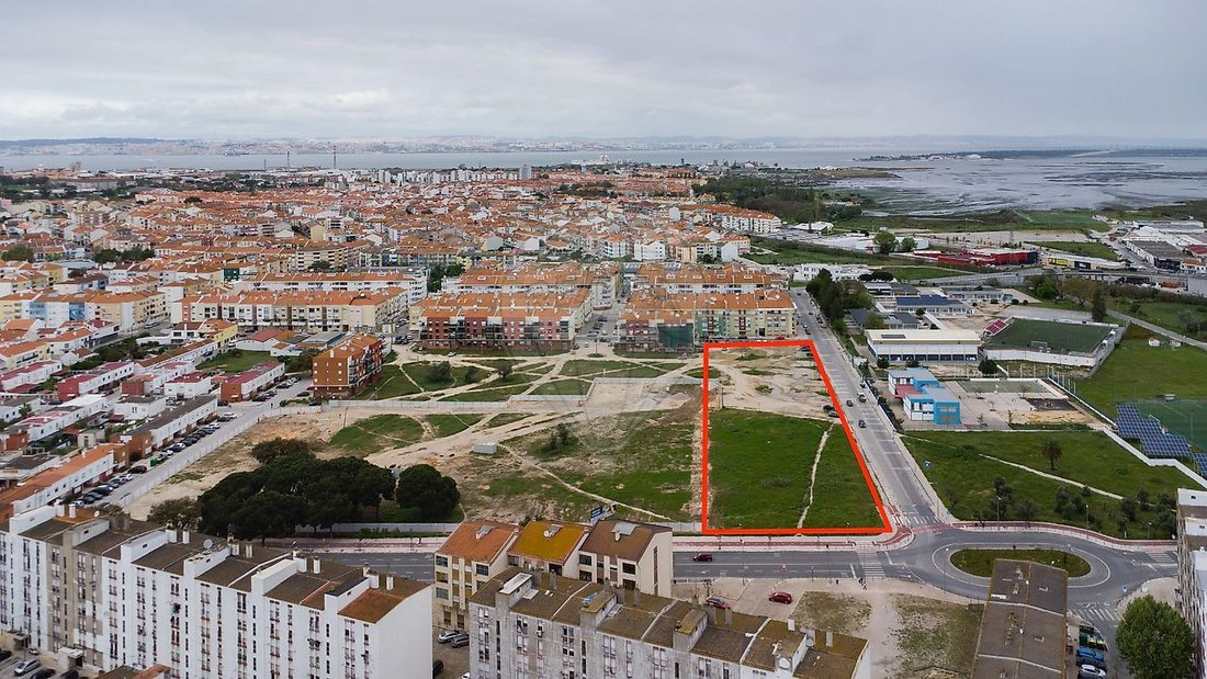 Land in Baixa da Banheira, Setubal, Portugal 2 - 15541062