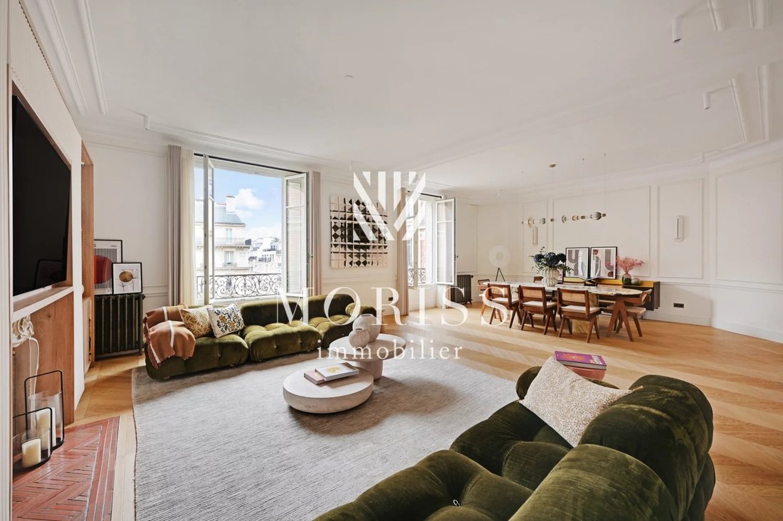 Apartment in Porte Dauphine, Paris 16e Arrondissement, Paris 1 - 15562996