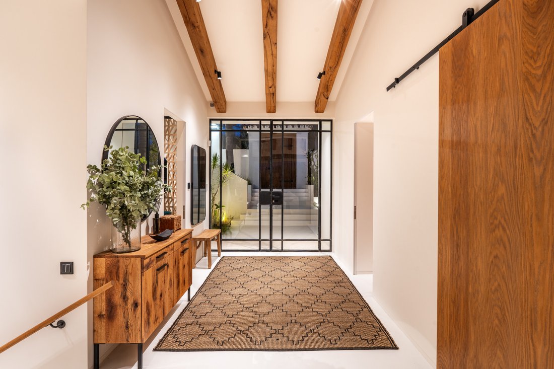 Villa in Puerto Banus, Marbella, Spain 1 - 15584335