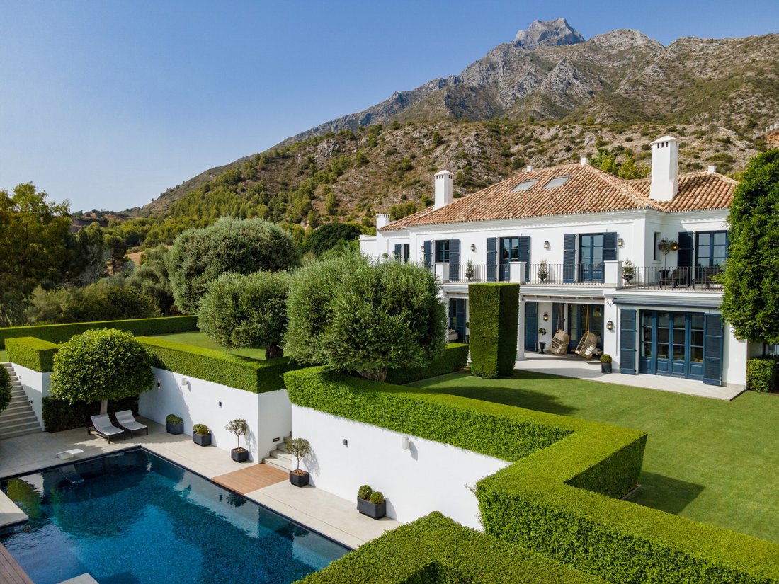 Villa in Marbella, Andalusia, Spain 2 - 15564330
