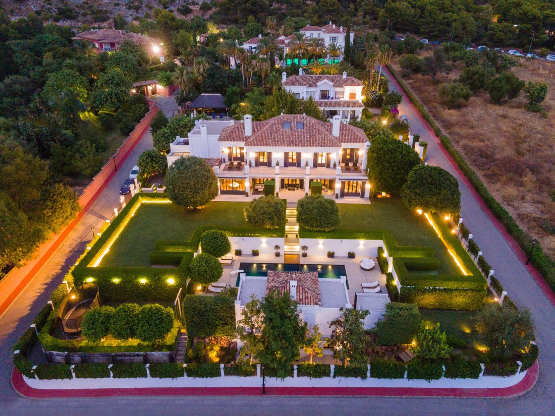 Villa in Marbella, Andalusia, Spain 1 - 15564330