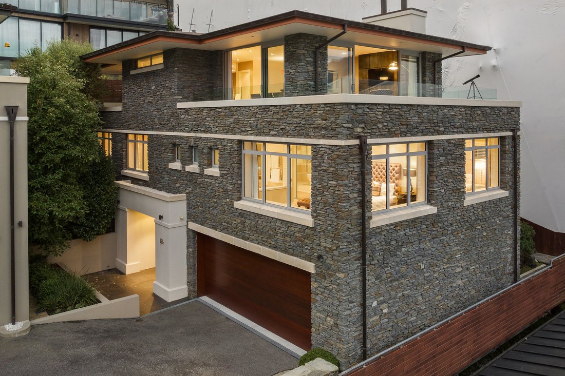 House in Queenstown, Otago, New Zealand 2 - 15566209