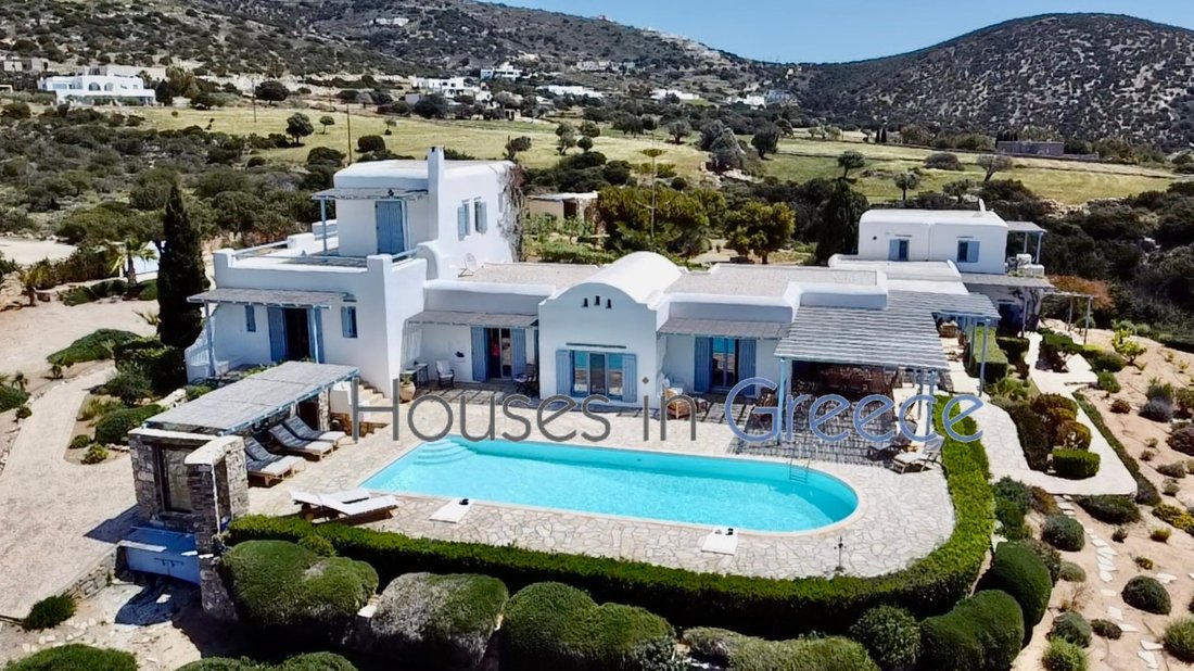 Villa in Paros, Aegean, Greece 3 - 13694231