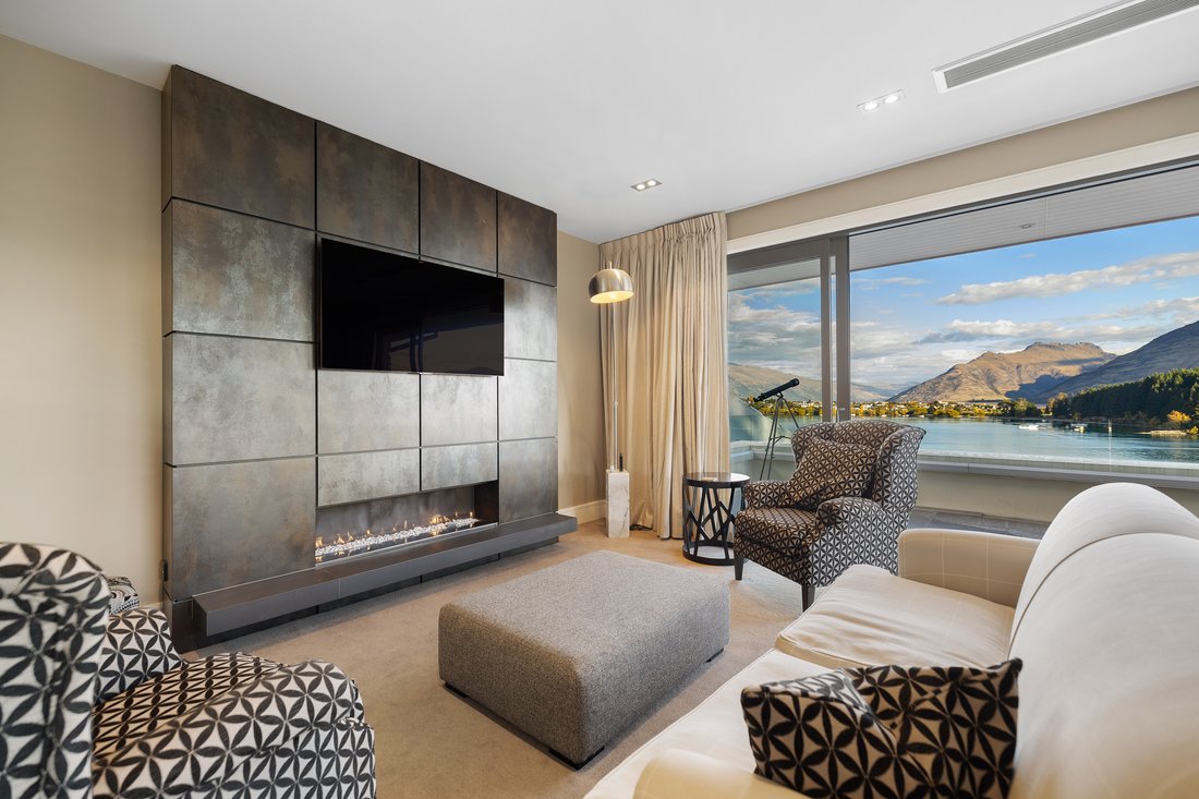 House in Queenstown, Otago, New Zealand 4 - 15566209