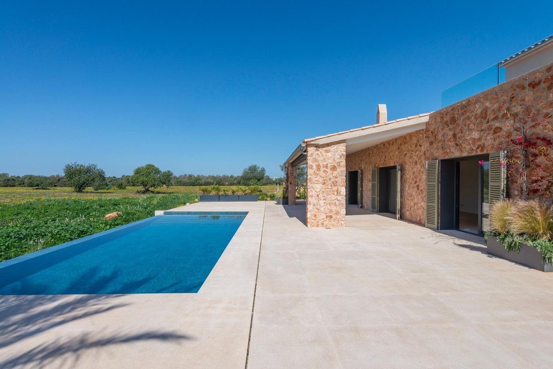 Villa in Llucmajor, Balearic Islands, Spain 4 - 15563472