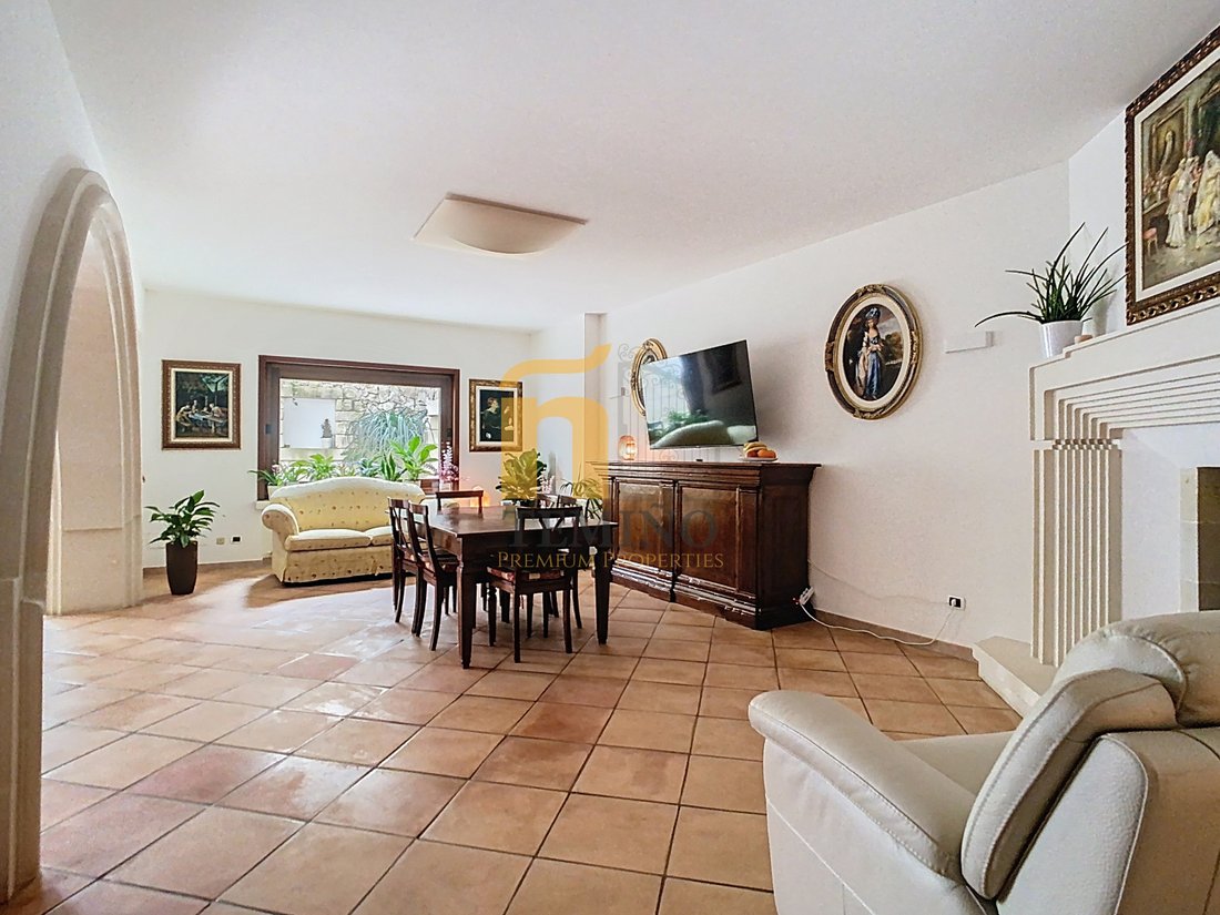 Villa a Lecce, Puglia, Italia 1 - 15563591