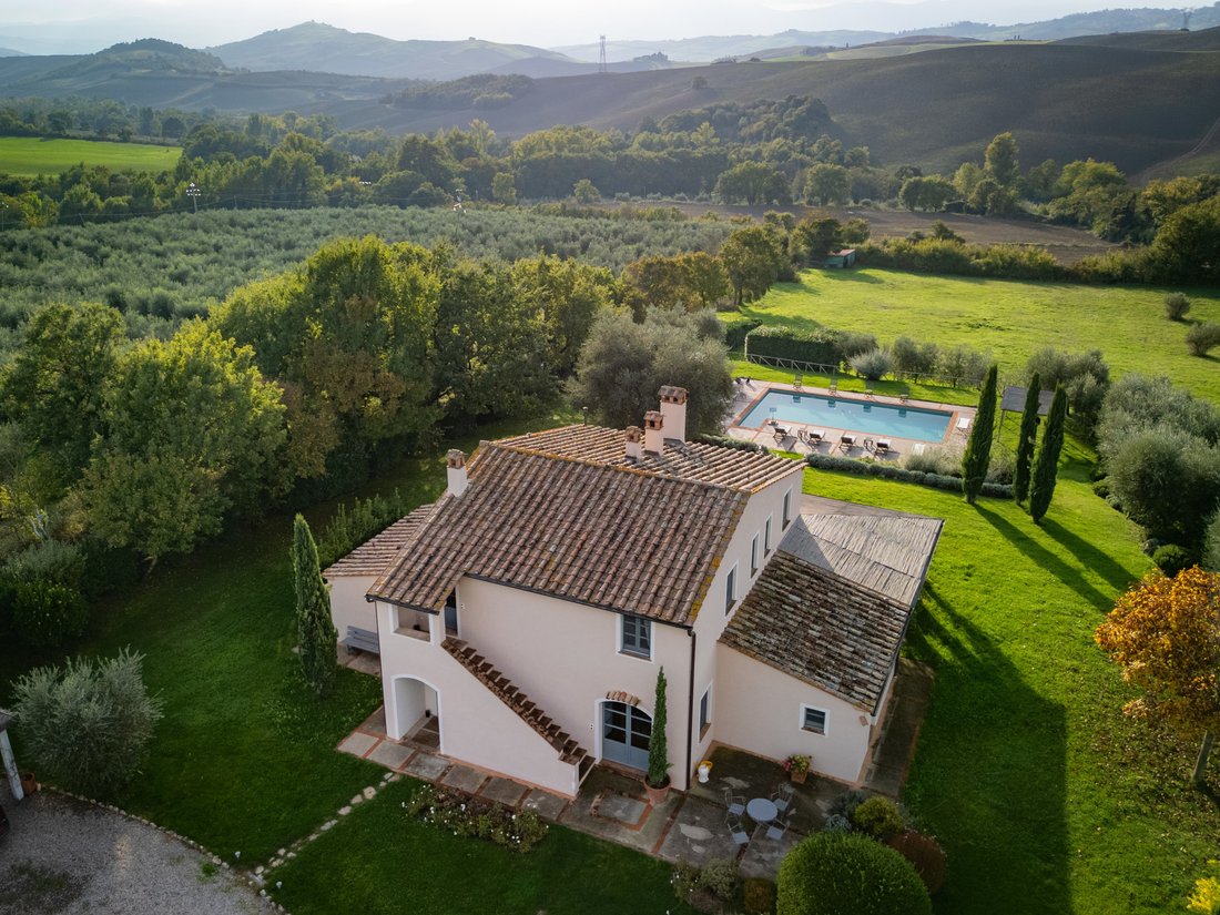 Villa in San Casciano dei Bagni, Tuscany, Italy 3 - 15573221