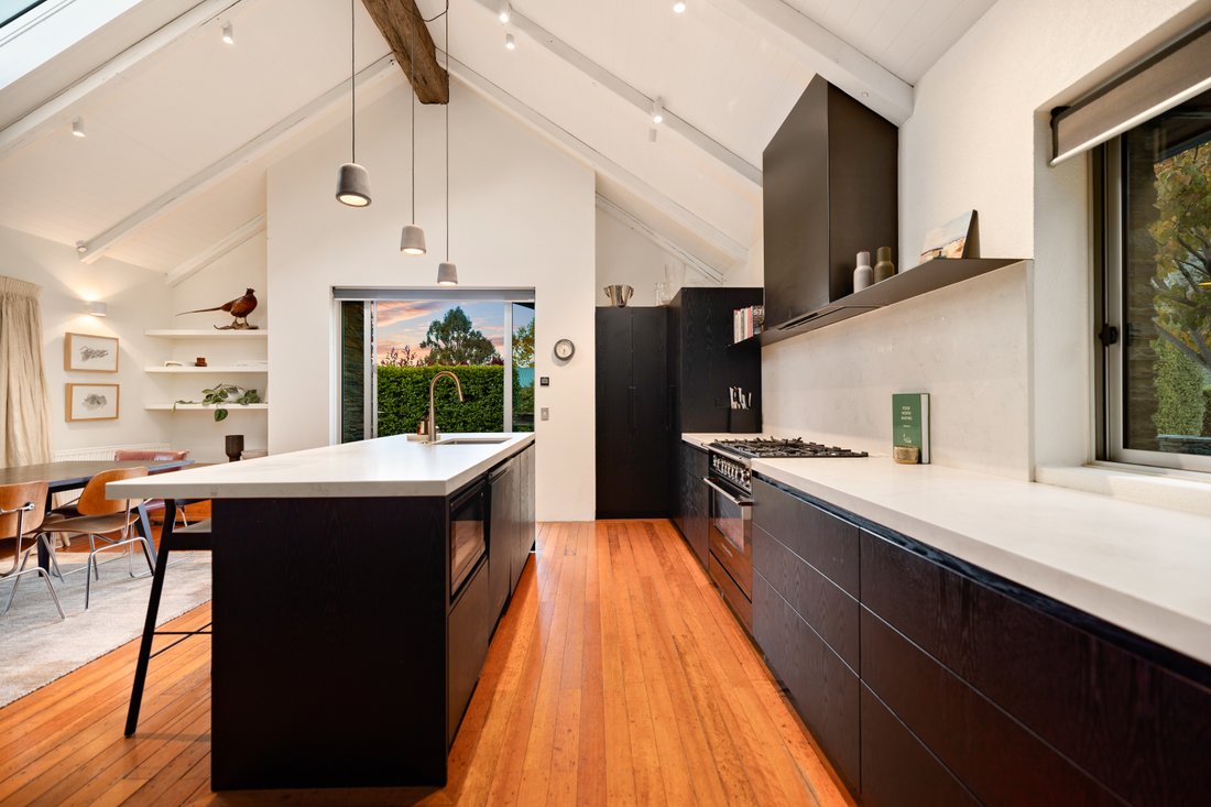 House in Queenstown, Otago, New Zealand 4 - 15565981