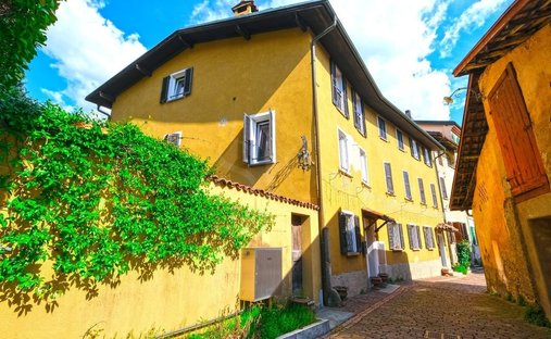 Apartment in Collina d'Oro, Ticino, Switzerland 1