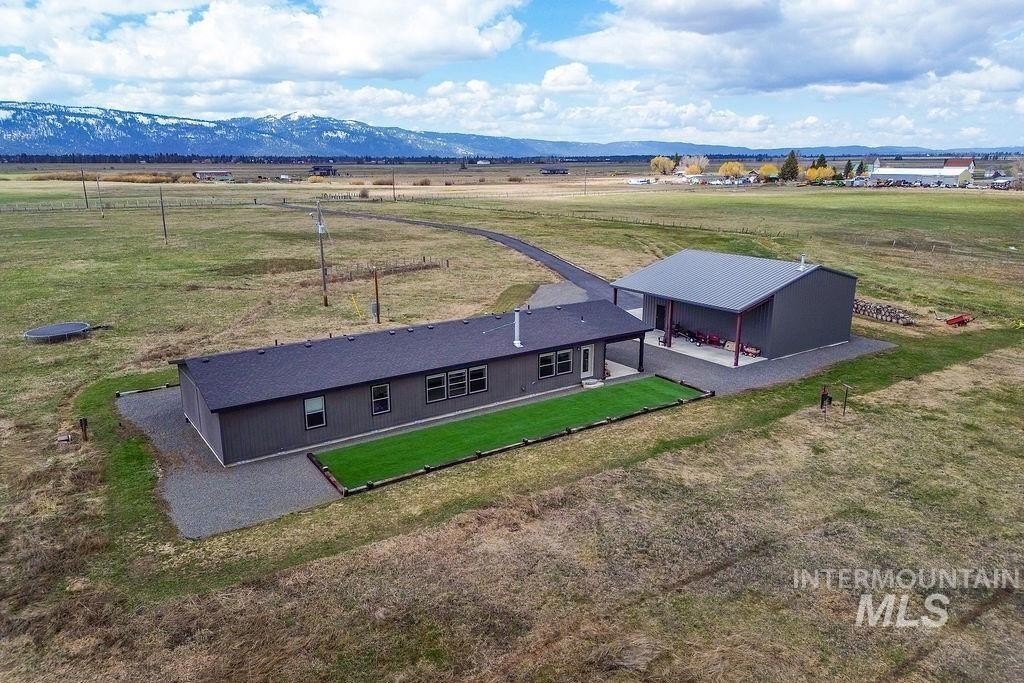 House in Donnelly, Idaho, United States 4 - 15568123
