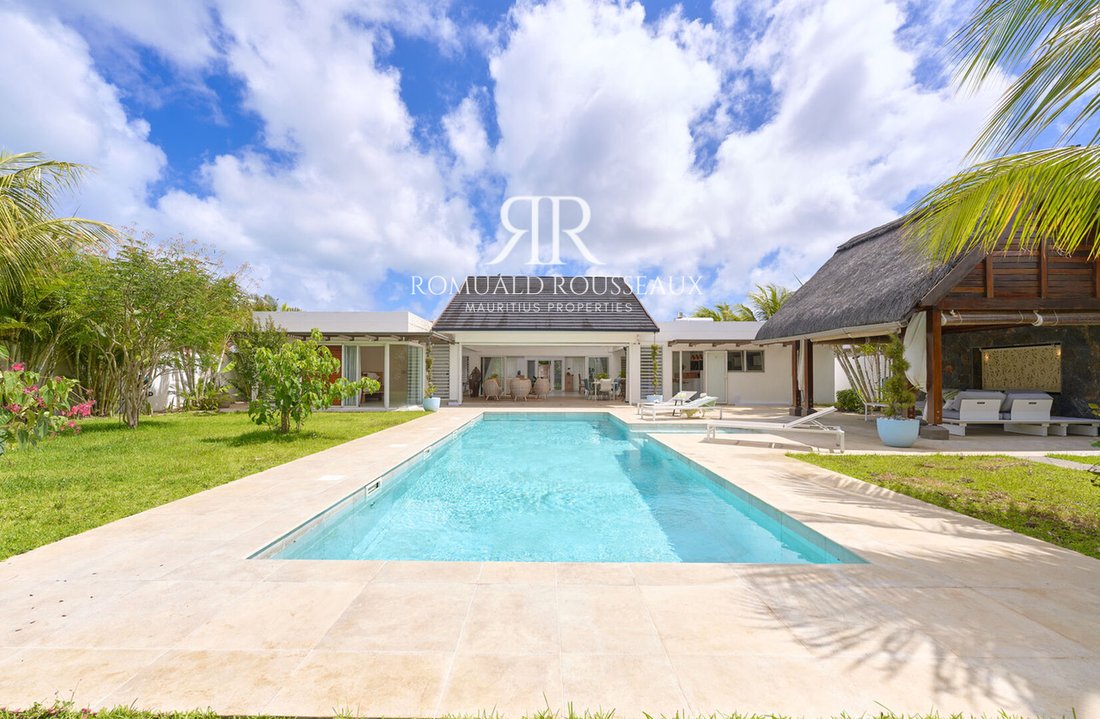 Villa in Grand Baie, Rivière du Rempart District, Mauritius 3 - 15215596