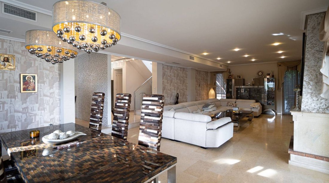 Villa in Torrevieja, Valencian Community, Spain 3 - 15576246