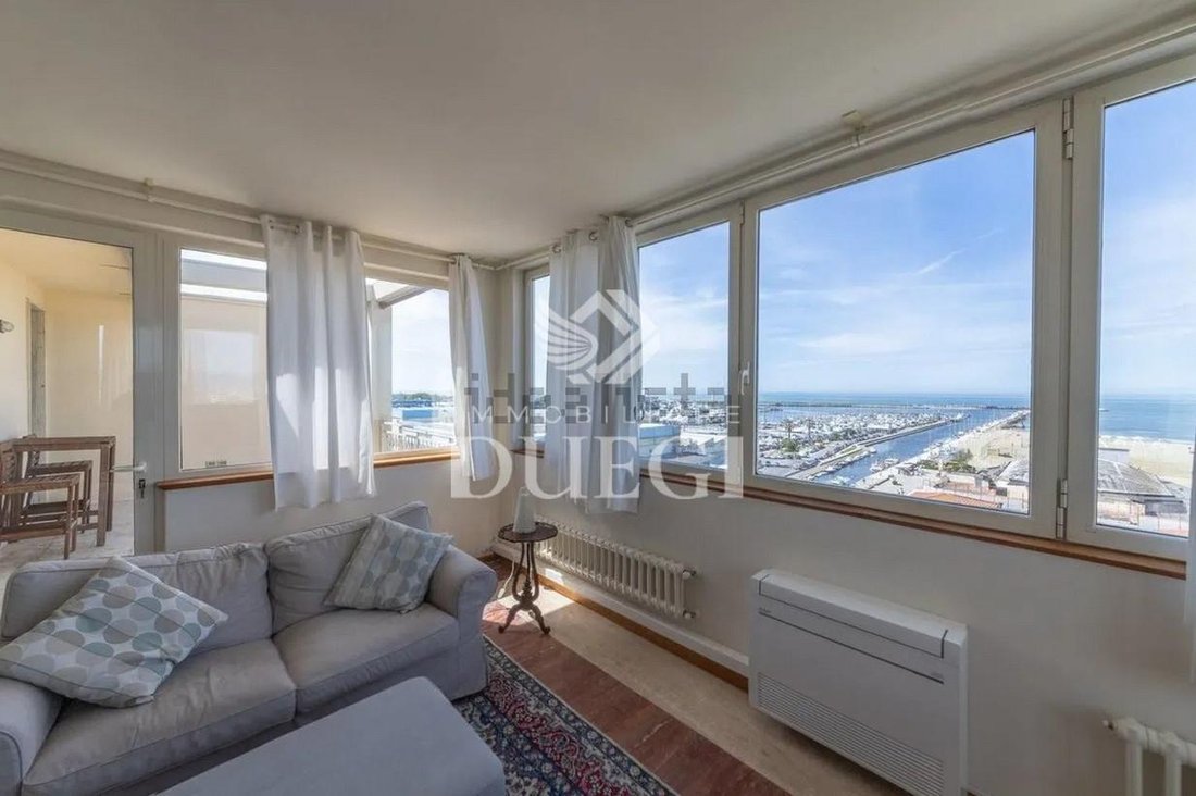 Apartment in Lungomare, Viareggio, Tuscany 1 - 15575873