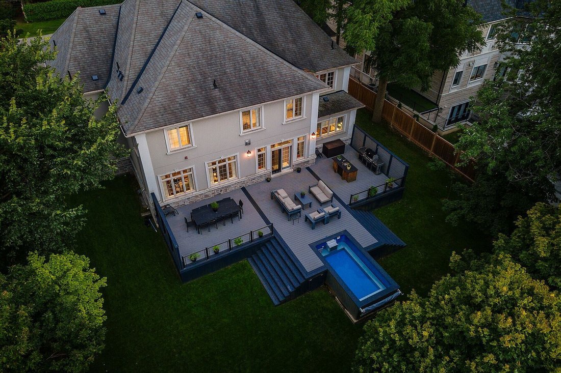 House in Vaughan, Ontario, Canada 2 - 15575012