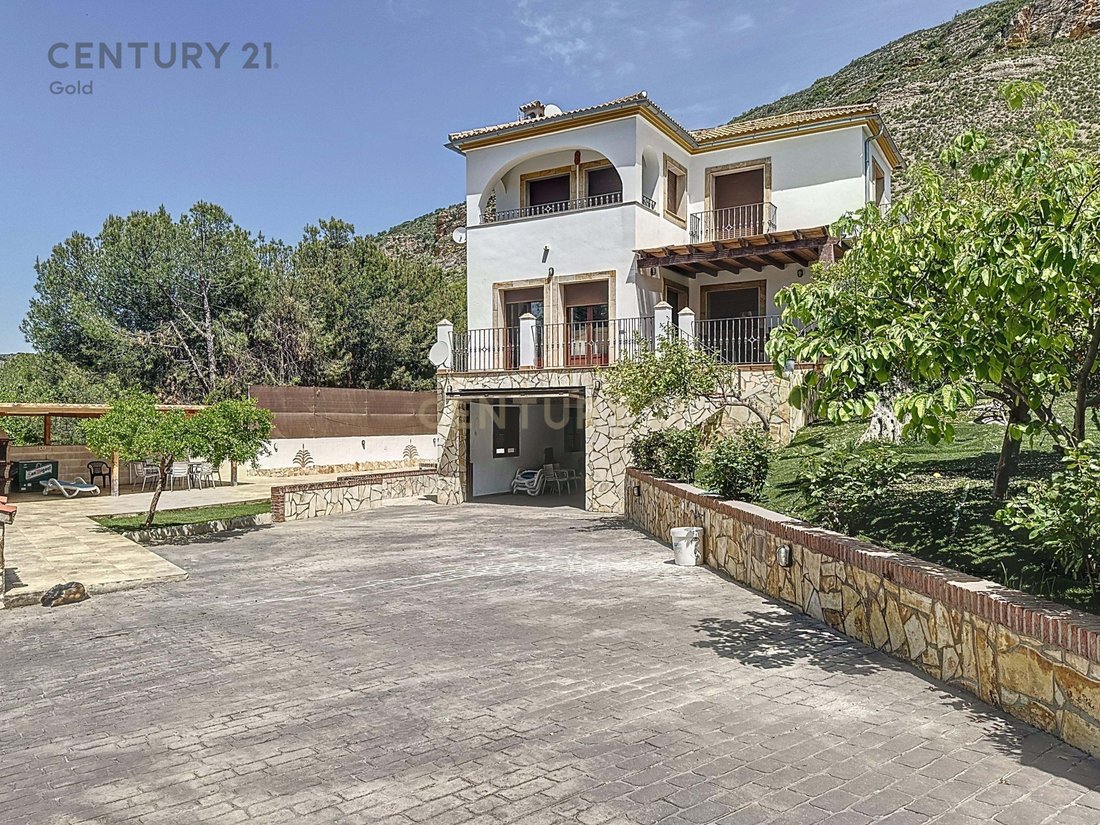 Villa in Iznajar, Andalusia, Spain 4 - 15428252