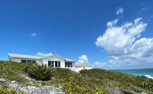 Stella Maris, Long Island, Bahamas 1